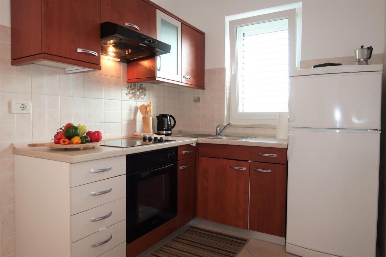 Ferienwohnung Nikas1 Rabac Exterior foto