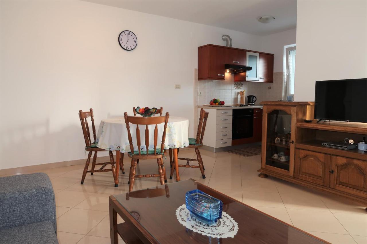 Ferienwohnung Nikas1 Rabac Exterior foto