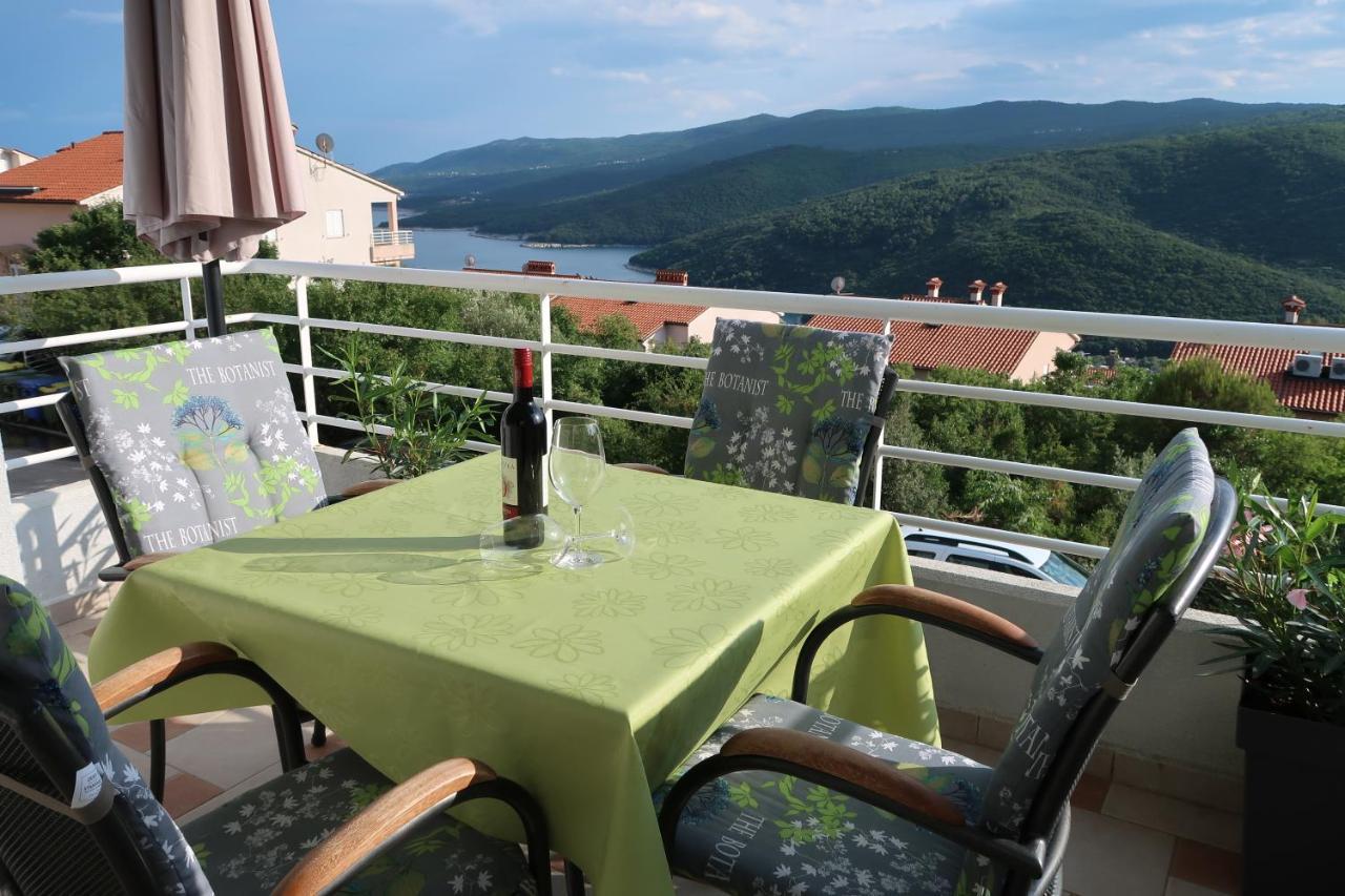 Ferienwohnung Nikas1 Rabac Exterior foto